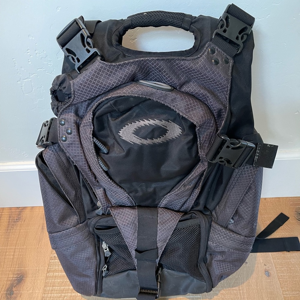 Oakley back pack